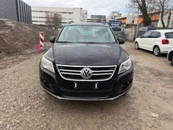 Deep black perleffekt Gebraucht 2010 VW Tiguan Trendline SUV | 6.799 € (Guter Preis)