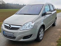 Grau Gebraucht 2008 Opel Zafira Cosmo Van / Kleinbus | 4.500 € (Teuer)