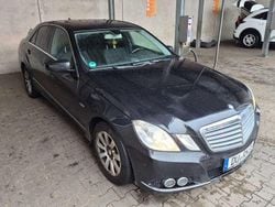 Schwarz Gebraucht 2010 Mercedes E220 Limousine | 6.900 € (Superpreis)