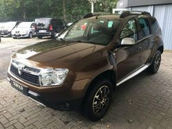Braun Gebraucht 2010 Dacia Duster Lauréate SUV | 5.980 € (Etwas zu teuer)