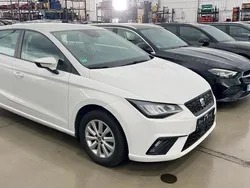 Weiß Gebraucht 2021 Seat Ibiza Reference Limousine | 9.900 € (Superpreis)