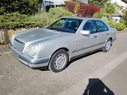 Silber Gebraucht 1998 Mercedes E240 Elegance Limousine | 1.400 € (Superpreis)