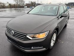 Schwarz Gebraucht 2017 VW Passat Comfortline Limousine | 8.400 € (Superpreis)