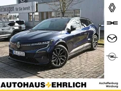 Blau Gebraucht 2022 Renault Mégane Techno Limousine | 28.990 € (Etwas zu teuer)