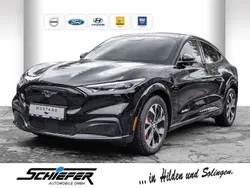 Schwarz Gebraucht 2023 Ford Mustang Mach-E Premium SUV | 52.980 €
