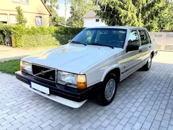 Beige Gebraucht 1987 Volvo 740 Limousine | 9.990 €