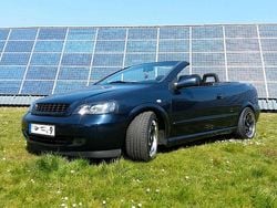 Blau Gebraucht 2002 Opel Astra Cabriolet Cabrio | 3.750 €