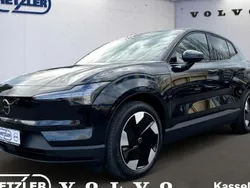 Schwarz Gebraucht 2025 Volvo EX30 Performance SUV | 53.140 €