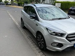 Silber Gebraucht 2019 Ford Kuga SUV | 19.500 € (Fairer Preis)