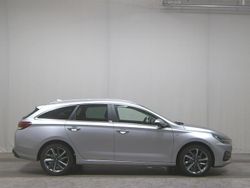 Silber Gebraucht 2021 Hyundai i30 Prime Kombi | 16.680 € (Guter Preis)