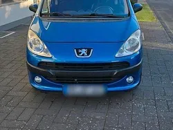 Blau Gebraucht 2006 Peugeot 1007 Kleinwagen | 1.750 € (Guter Preis)