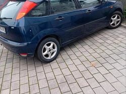Blau Gebraucht 2003 Ford Focus Kleinwagen | 450 € (Superpreis)