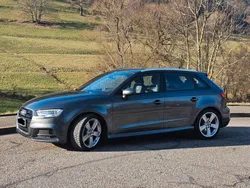 Grau Gebraucht 2019 Audi A3 Sportback S-Line Limousine | 20.599 € (Fairer Preis)