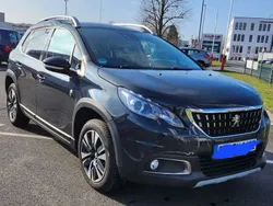 Grau Gebraucht 2018 Peugeot 2008 Crossway SUV | 13.800 € (Fairer Preis)