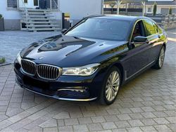 Schwarz Gebraucht 2016 BMW 730 Sport Line Limousine | 22.400 € (Etwas zu teuer)