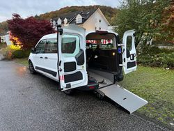 Weiß Gebraucht 2018 Ford Transit Limousine | 17.490 €