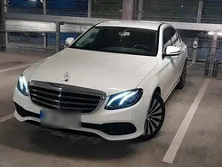 Weiß Gebraucht 2016 Mercedes E220 Limousine | 22.500 € (Guter Preis)