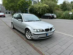 Silber Gebraucht 2005 BMW 320 M Sport Kombi | 2.200 € (Superpreis)