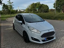 Grau Gebraucht 2016 Ford Fiesta ST200 Kleinwagen | 15.800 € (Teuer)