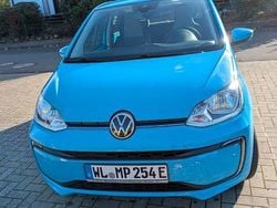 Blau Gebraucht 2021 VW e-up! Kleinwagen | 11.000 € (Superpreis)