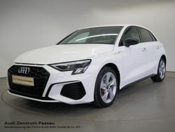 Ibisweiß Gebraucht 2022 Audi A3 S-Line Limousine | 24.590 € (Superpreis)