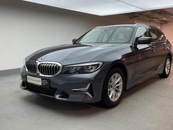 Mineralgrau metallic Gebraucht 2021 BMW 320 Luxury Line Kombi | 27.990 € (Guter Preis)