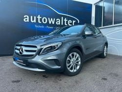 Grau Gebraucht 2014 Mercedes GLA200 Style SUV | 16.900 € (Fairer Preis)