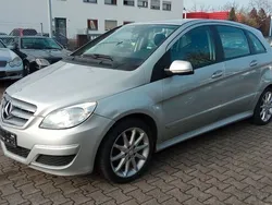 Silber Gebraucht 2008 Mercedes B170 Van / Kleinbus | 5.950 € (Etwas zu teuer)