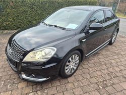 Schwarz Gebraucht 2013 Suzuki Kizashi Sport Limousine | 7.990 € (Fairer Preis)