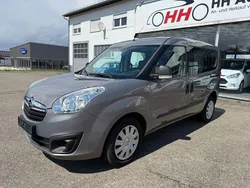 Grau Gebraucht 2017 Opel Combo Selection Van / Kleinbus | 9.890 € (Etwas zu teuer)
