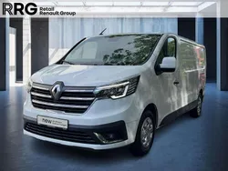 Weiß Gebraucht 2022 Renault Trafic Komfort Van | 21.990 € (Superpreis)