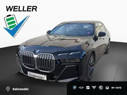 Saphirschwarz (schwarz) Gebraucht 2023 BMW i7 M Sport Limousine | 86.950 €