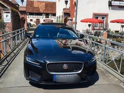 Schwarz Gebraucht 2020 Jaguar XE R-Dynamic Limousine | 20.950 € (Etwas zu teuer)