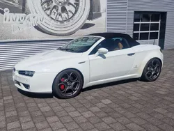Weiß Gebraucht 2010 Alfa Romeo Spider Cabrio | 25.900 € (Teuer)