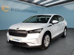 Weiß Gebraucht 2022 Skoda Enyaq iV SUV | 21.599 € (Fairer Preis)