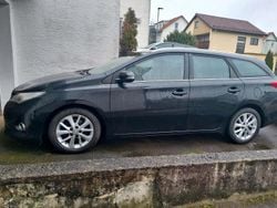 Schwarz Gebraucht 2014 Toyota Auris Kombi | 5.300 € (Guter Preis)