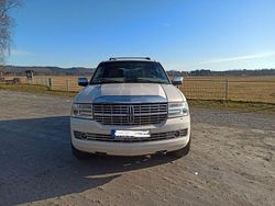 Weiß Gebraucht 2007 Lincoln Navigator SUV | 9.500 €