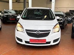 Weiß Gebraucht 2015 Opel Meriva Edition Van / Kleinbus | 6.499 € (Etwas zu teuer)