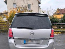 Silber Gebraucht 2007 Opel Zafira Van / Kleinbus | 2.999 € (Fairer Preis)
