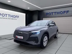 Grau Gebraucht 2023 Audi Q4 e-tron Comfort SUV | 25.750 € (Guter Preis)