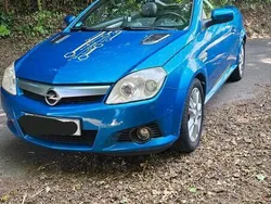 Blau Gebraucht 2006 Opel Tigra Edition Cabrio | 1.950 € (Guter Preis)