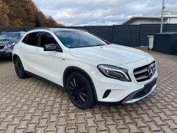 Weiß Gebraucht 2015 Mercedes GLA200 Edition 1 SUV | 15.900 € (Fairer Preis)