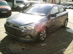 Star dust / met Gebraucht 2020 Hyundai i20 YES! Kleinwagen | 12.600 € (Fairer Preis)