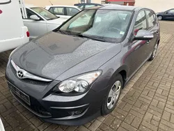 Grau Gebraucht 2010 Hyundai i30 Comfort Limousine | 3.990 € (Fairer Preis)
