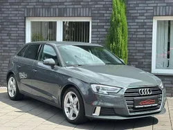 Grau Gebraucht 2018 Audi A3 Sportback Sport Limousine | 21.199 € (Etwas zu teuer)