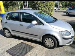 Silber Gebraucht 2005 VW Golf IV Trendline Limousine | 4.990 €
