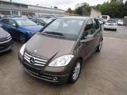 Braun Gebraucht 2011 Mercedes A160 Kleinwagen | 7.400 € (Etwas zu teuer)