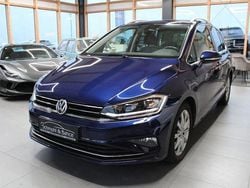 Blau Gebraucht 2018 VW Golf Sportsvan Highline Van / Kleinbus | 14.990 € (Guter Preis)