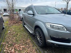 Grau Gebraucht 2007 Audi Q7 SUV | 10.299 € (Etwas zu teuer)