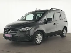 Loparitschwarz Gebraucht 2023 Mercedes 180 Progressive Limousine | 24.595 € (Guter Preis)